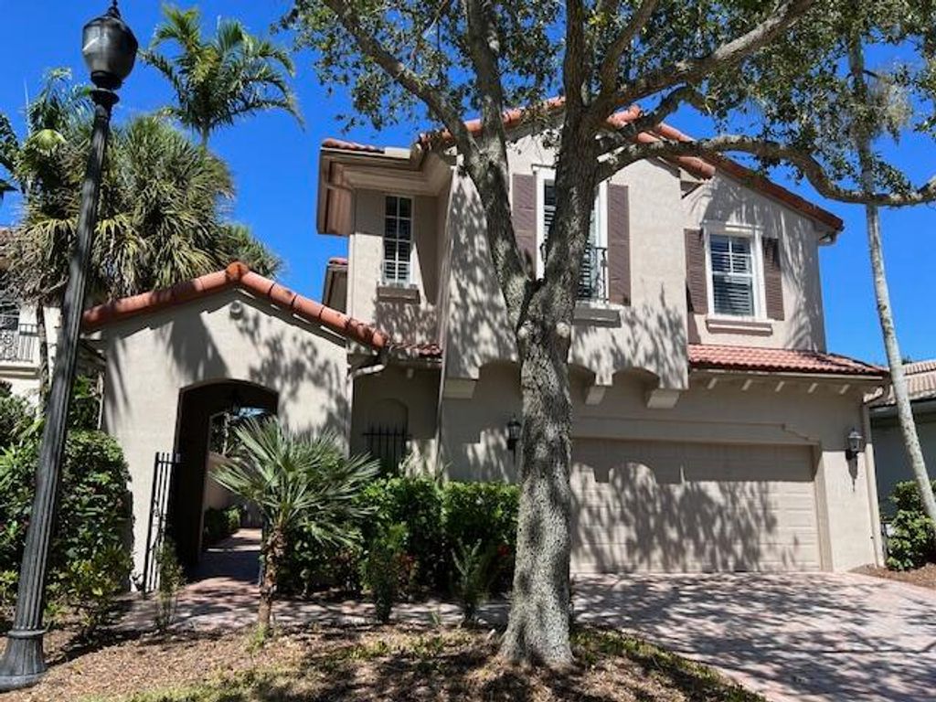 Photo of 1820 Flower Drive, Palm Beach Gardens, FL 33410 (MLS # R10948799)