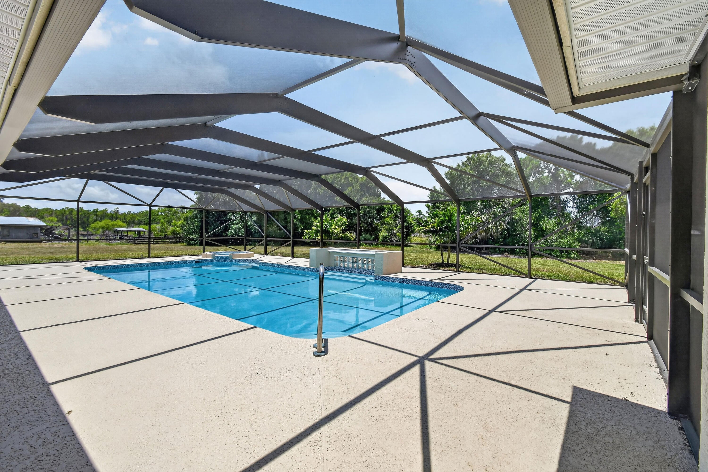 425 N Ffa Rd, Fort Pierce, FL, 34945, USA, 4 Bedrooms Bedrooms, ,3 BathroomsBathrooms,Residential,Active,425 N Ffa Rd,B26040814