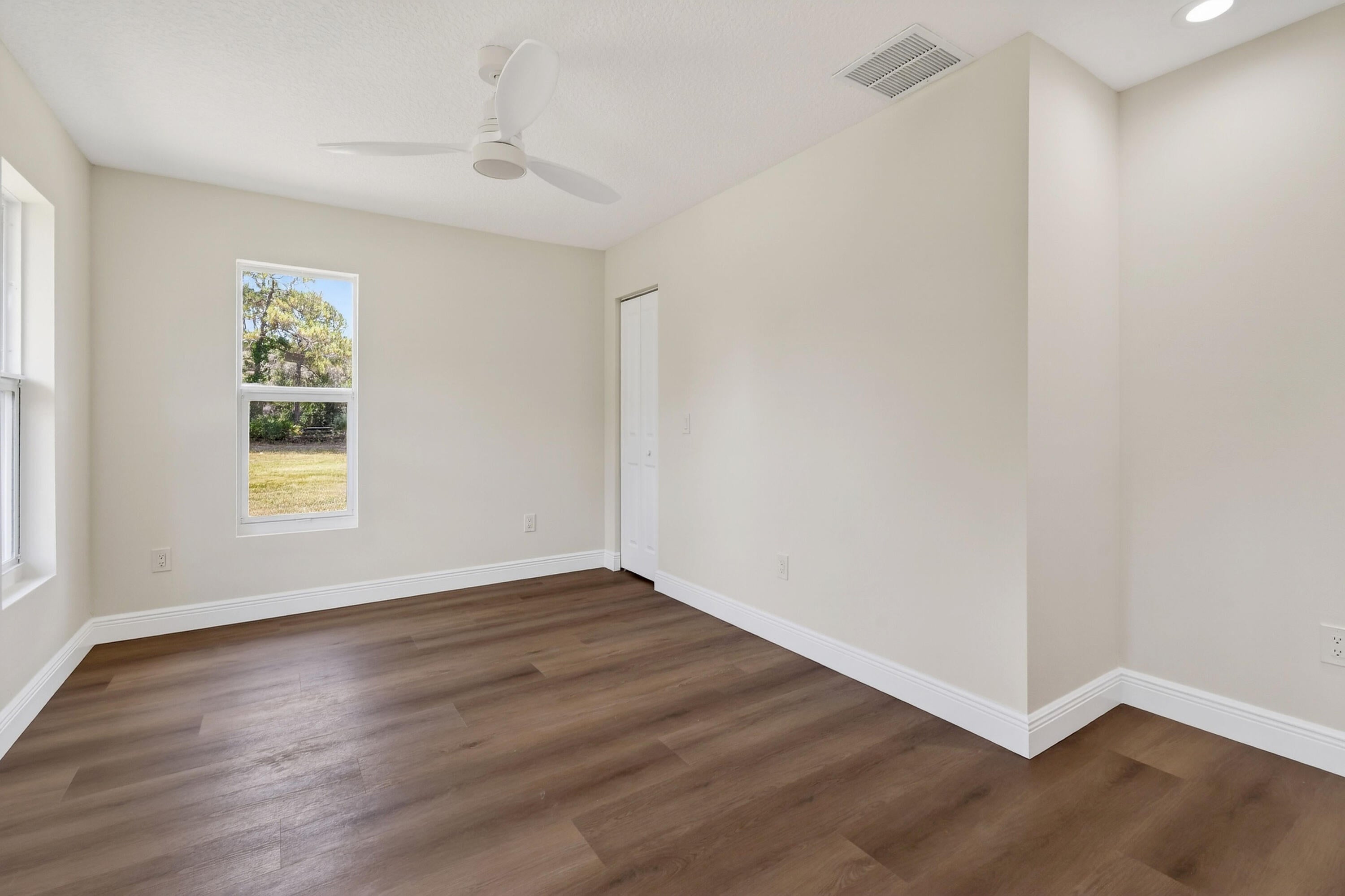 425 N Ffa Rd, Fort Pierce, FL, 34945, USA, 4 Bedrooms Bedrooms, ,3 BathroomsBathrooms,Residential,Active,425 N Ffa Rd,B26040814