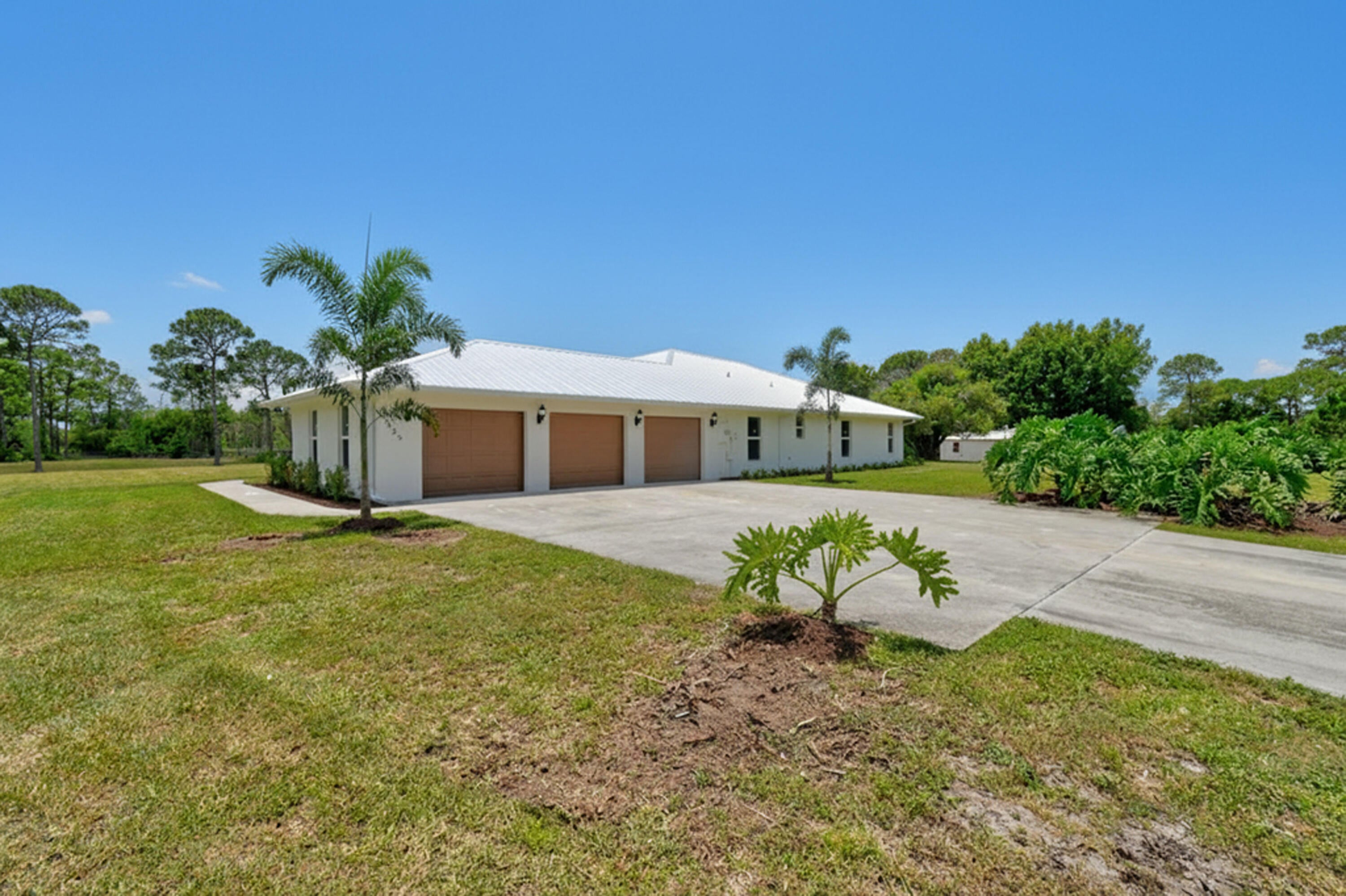 425 N Ffa Rd, Fort Pierce, FL, 34945, USA, 4 Bedrooms Bedrooms, ,3 BathroomsBathrooms,Residential,Active,425 N Ffa Rd,B26040814