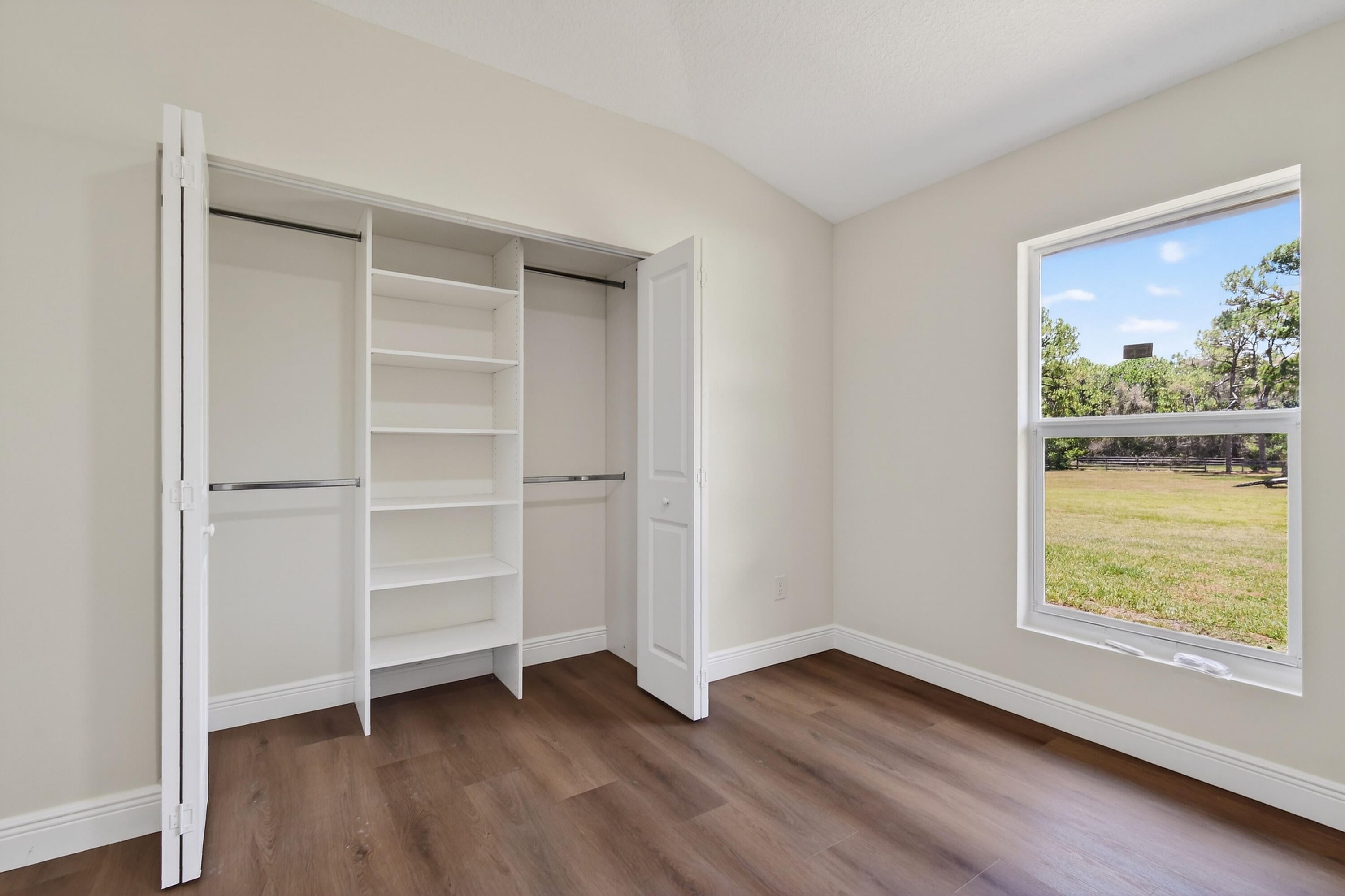 425 N Ffa Rd, Fort Pierce, FL, 34945, USA, 4 Bedrooms Bedrooms, ,3 BathroomsBathrooms,Residential,Active,425 N Ffa Rd,B26040814