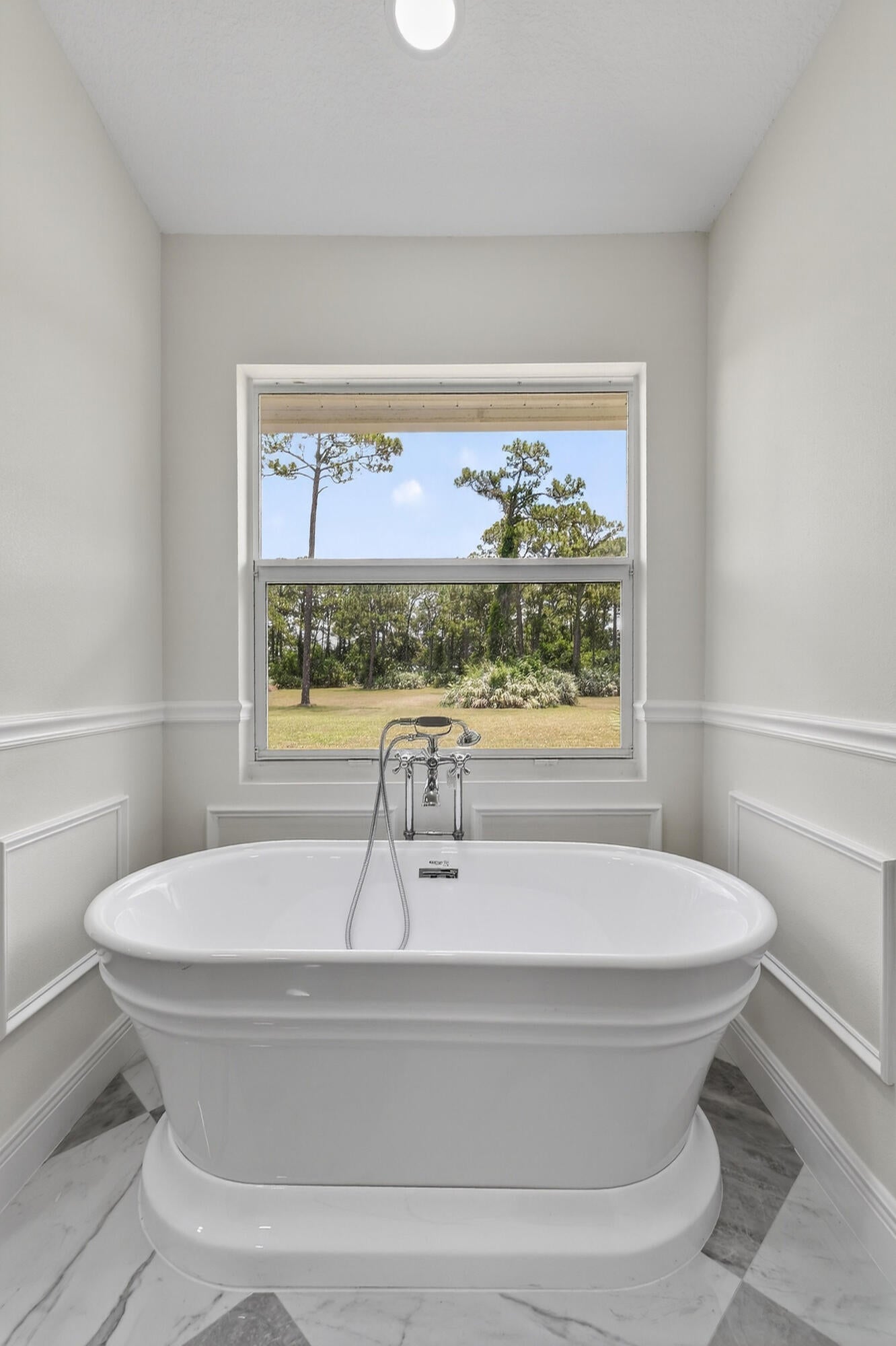 425 N Ffa Rd, Fort Pierce, FL, 34945, USA, 4 Bedrooms Bedrooms, ,3 BathroomsBathrooms,Residential,Active,425 N Ffa Rd,B26040814