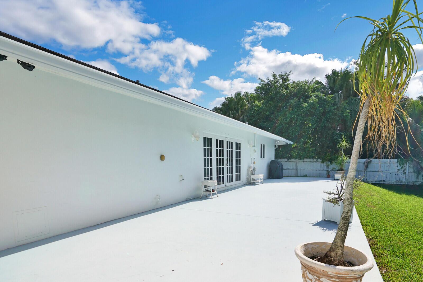 OCEAN RIDGE - Residential Lease