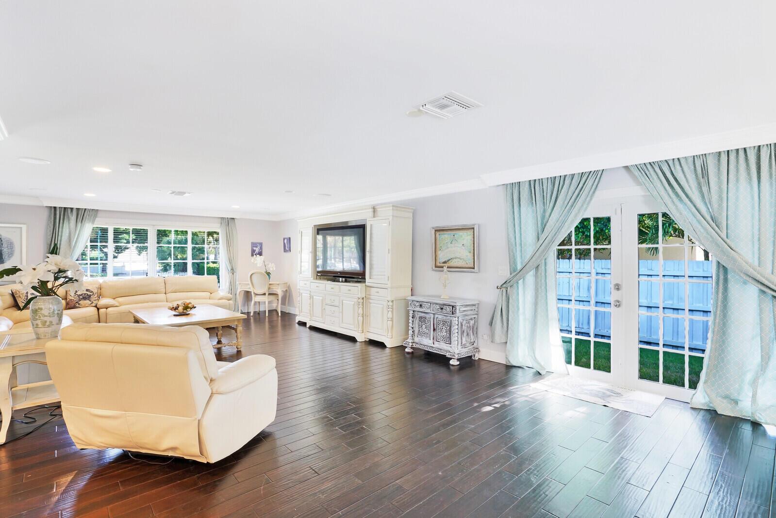 OCEAN RIDGE - Residential Lease