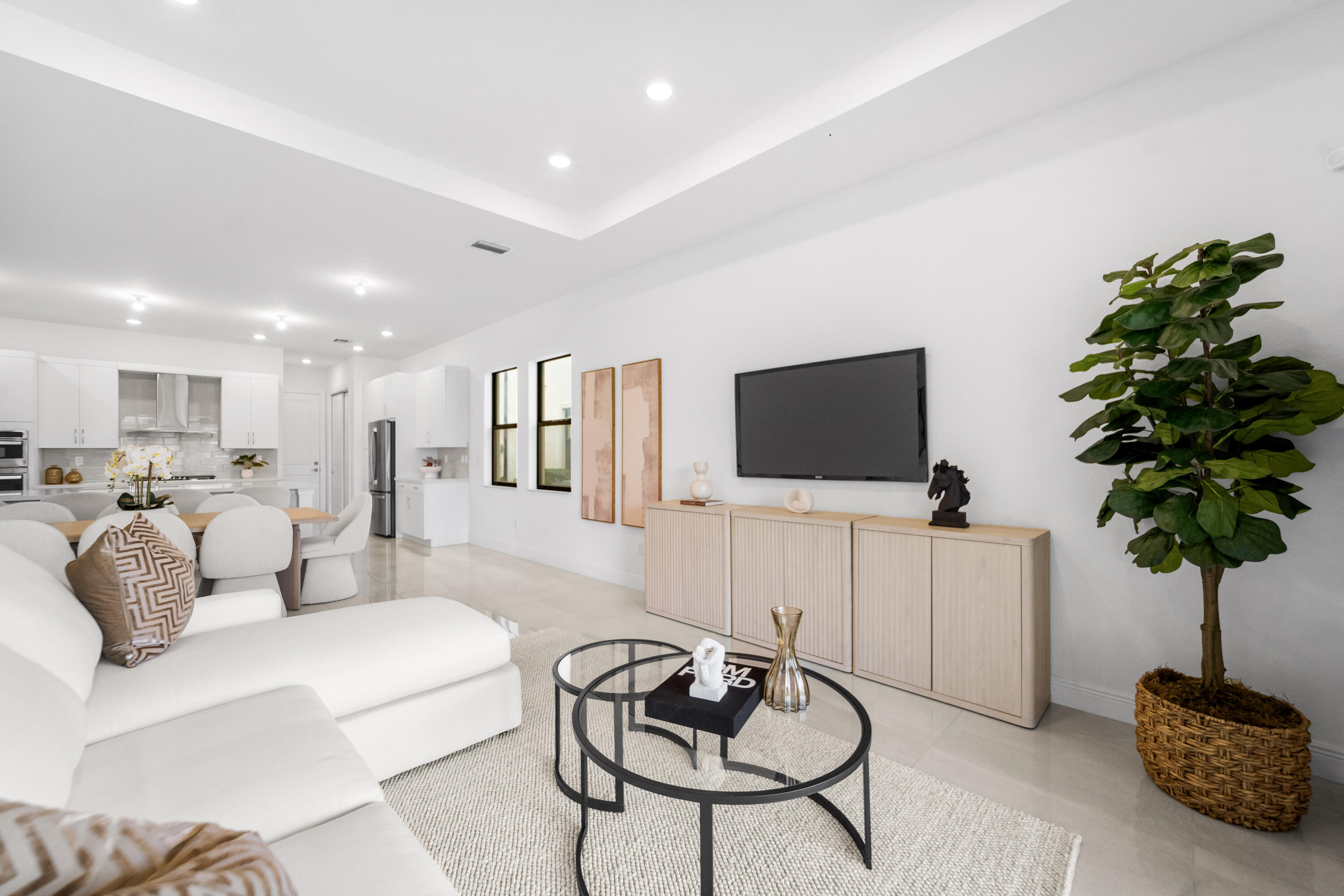 PARKLAND BAY - Residential