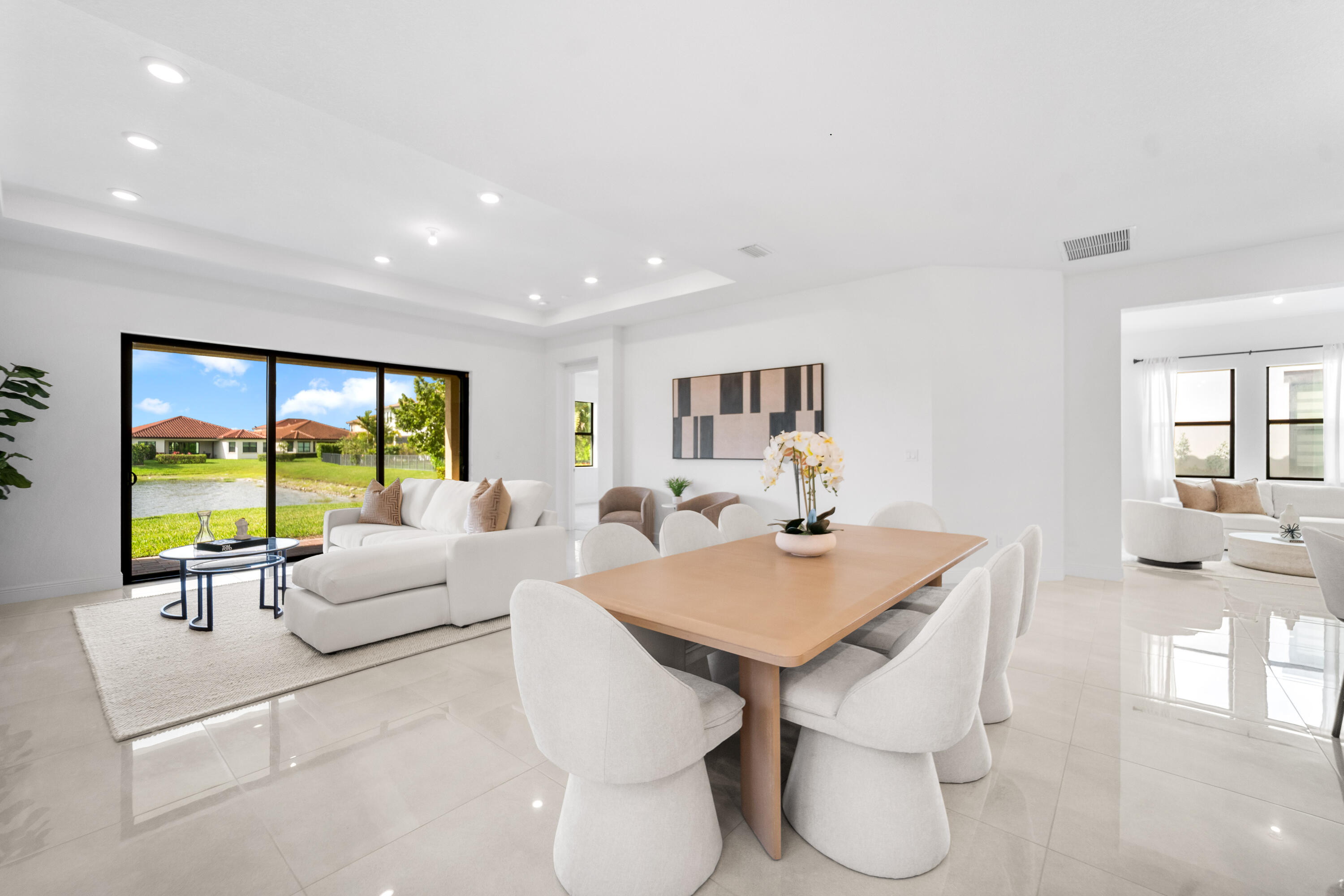 PARKLAND BAY - Residential