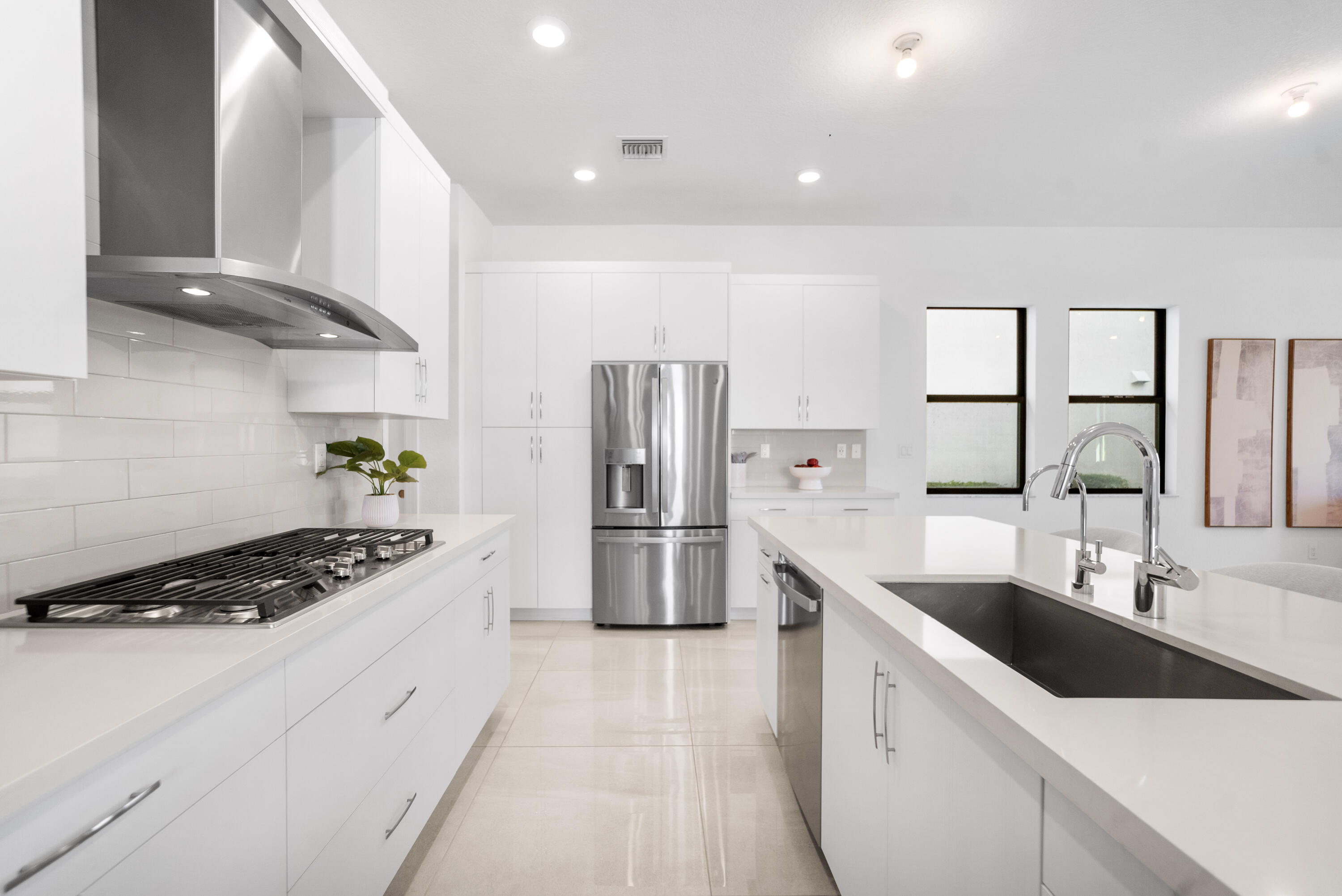 PARKLAND BAY - Residential