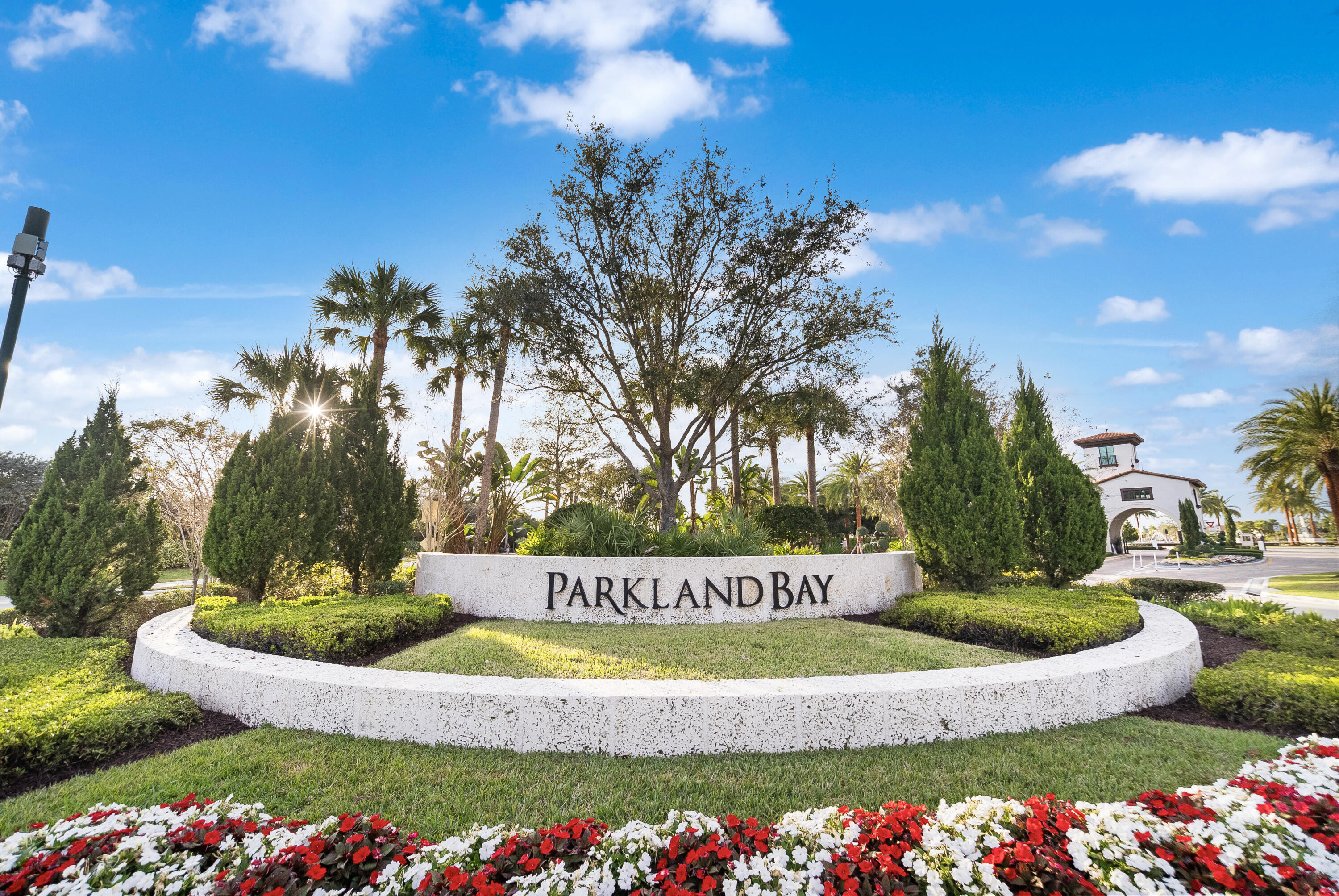 PARKLAND BAY - Residential