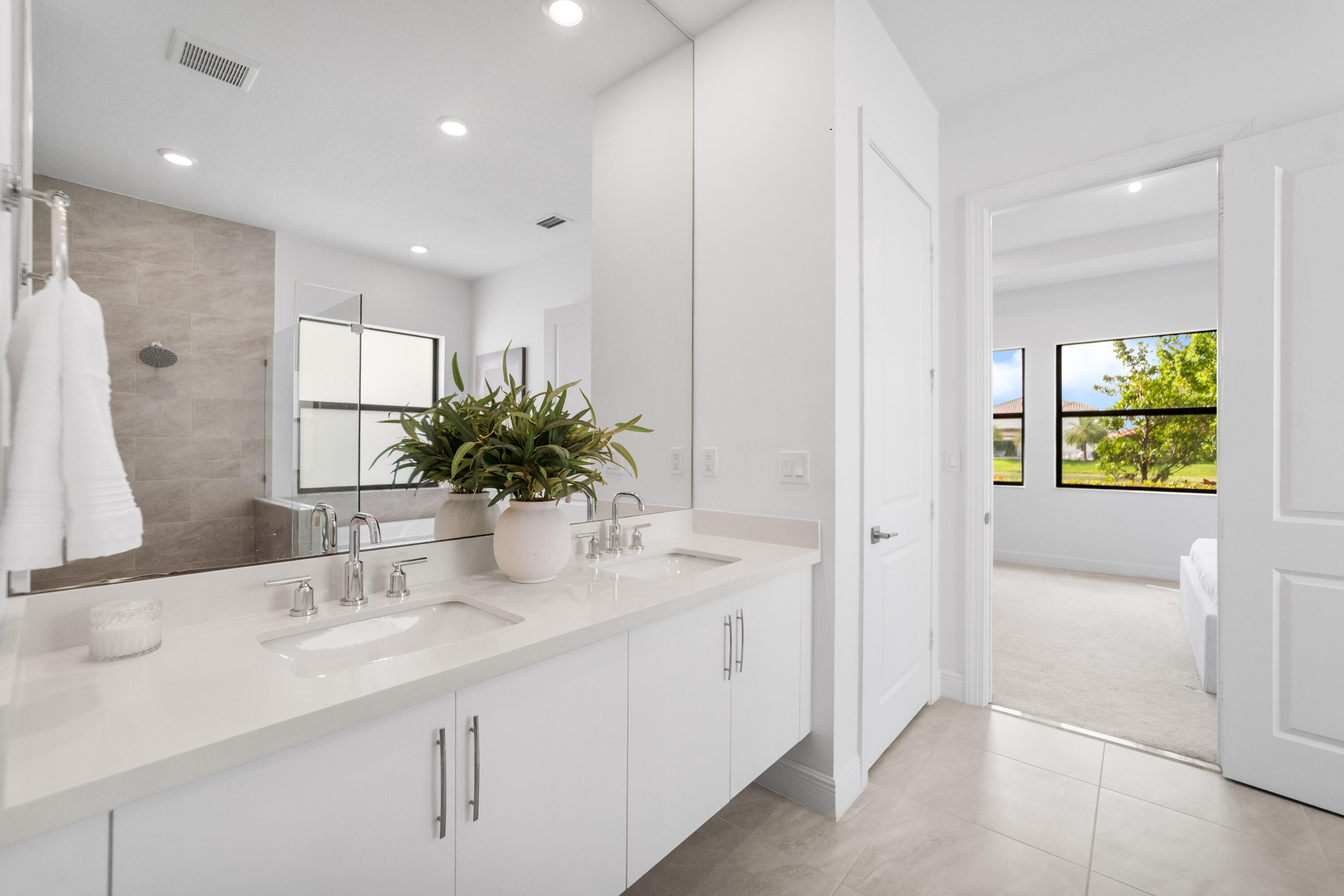 PARKLAND BAY - Residential