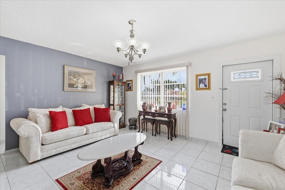 Paradise Gardens Sec 2 69 - Residential