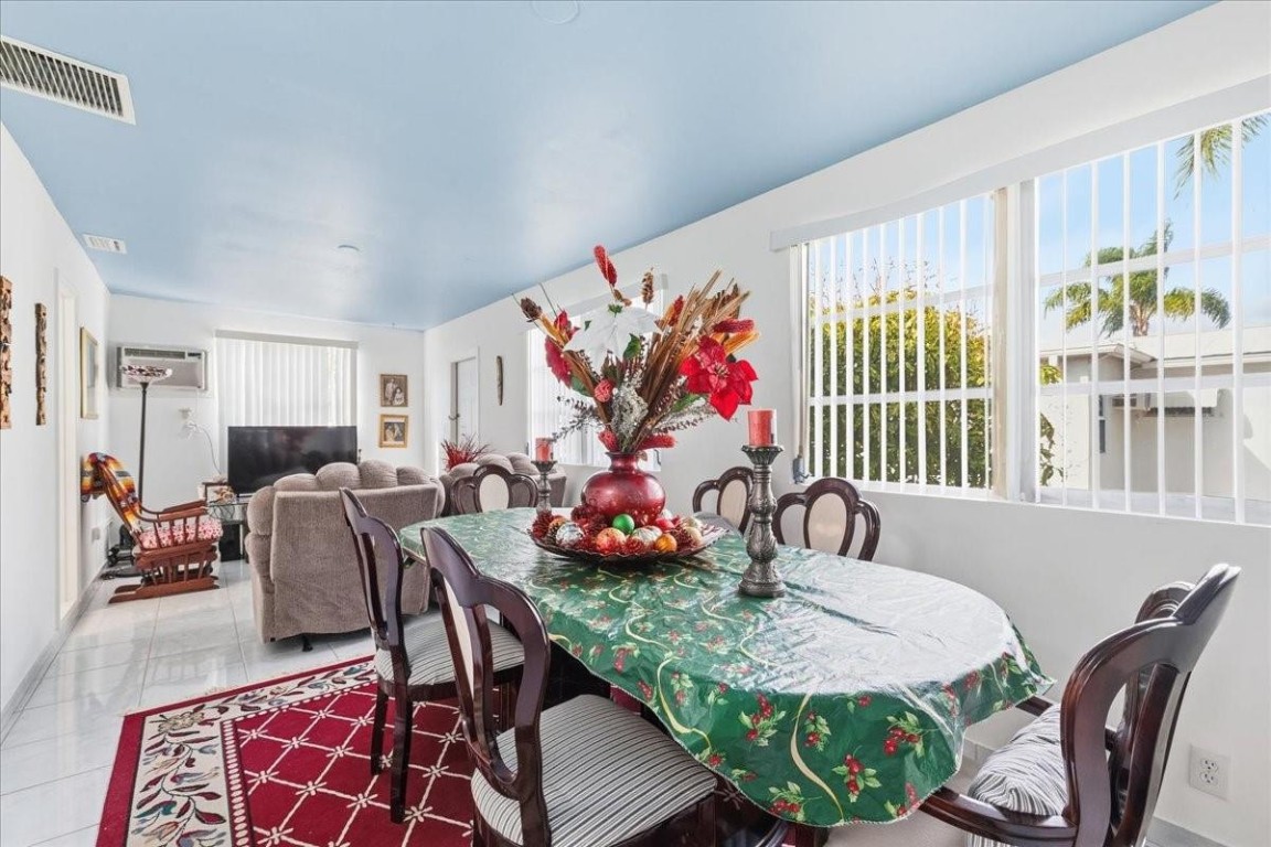 Paradise Gardens Sec 2 69 - Residential