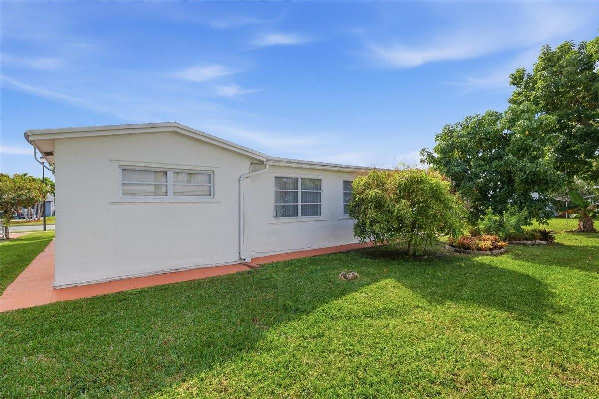 Paradise Gardens Sec 2 69 - Residential
