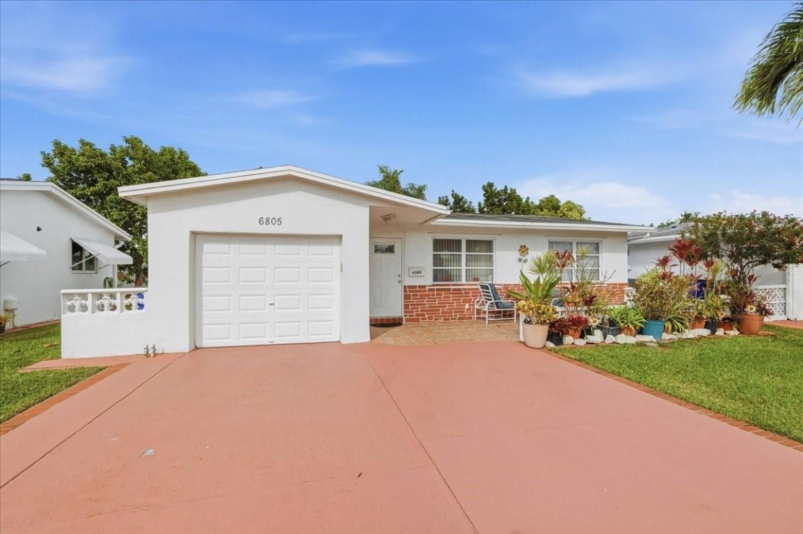 Paradise Gardens Sec 2 69 - Residential