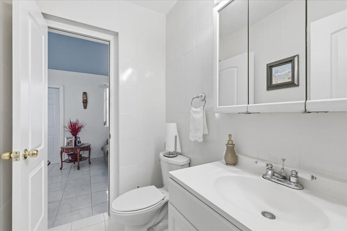 Paradise Gardens Sec 2 69 - Residential