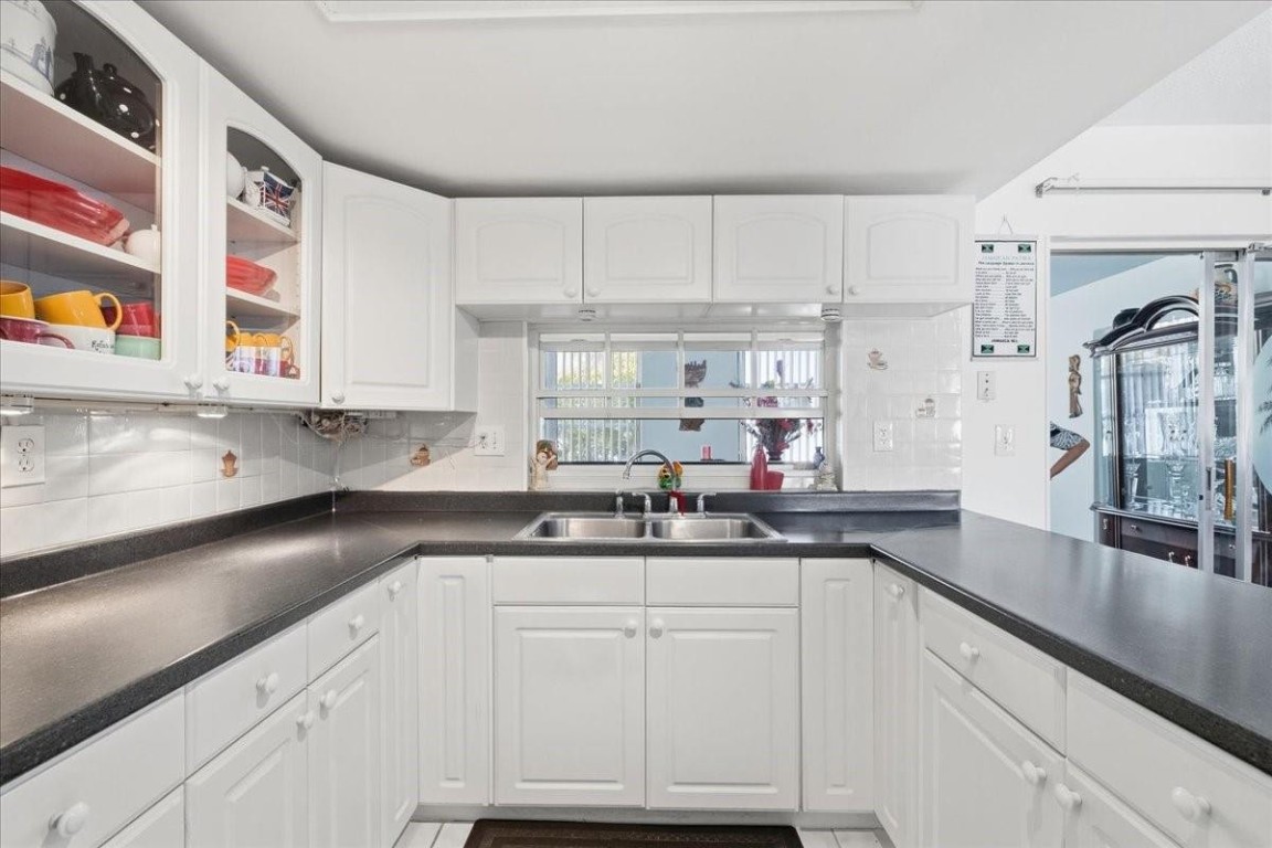 Paradise Gardens Sec 2 69 - Residential