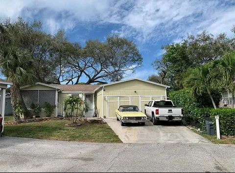 2555 Pga Boulevard Unit 205, Palm Beach Gardens, FL MLS: R11018152