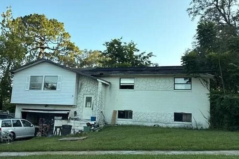 631 Prairie Ln