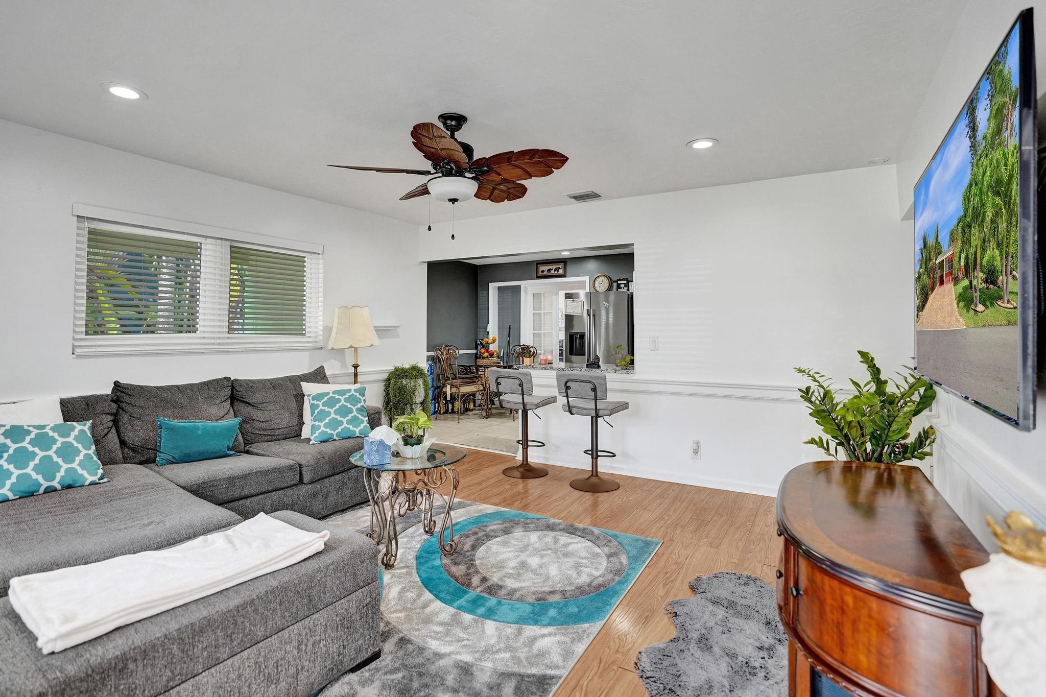 415 W Palm Street