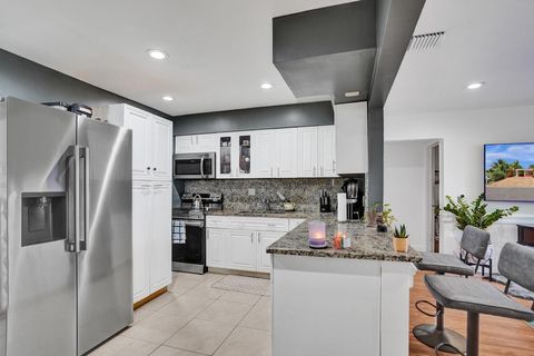 415 W Palm Street Lantana FL 33462