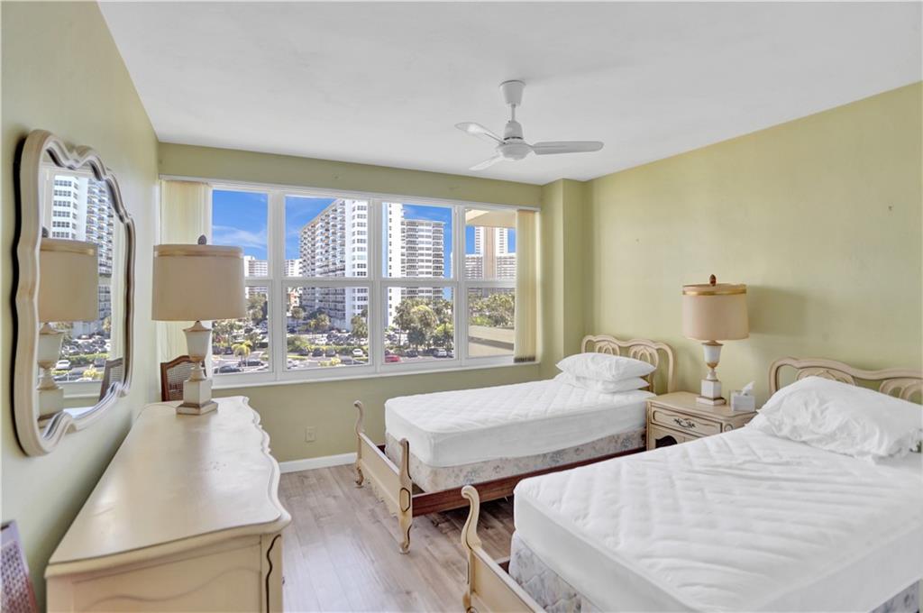 CORAL RIDGE TOWERS NORTH - Residential