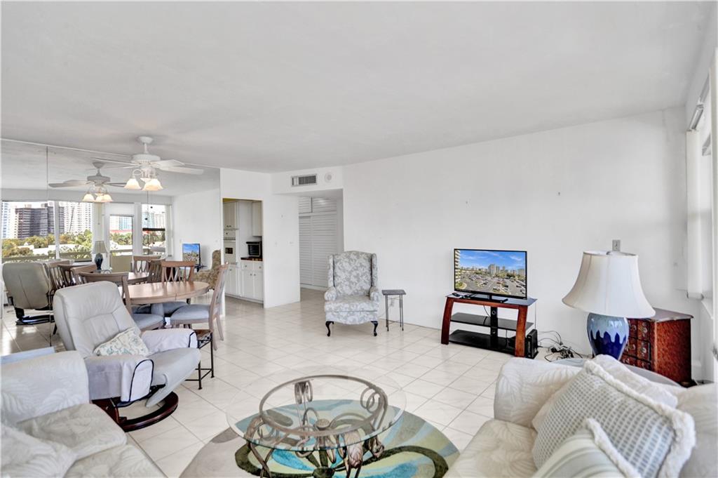 CORAL RIDGE TOWERS NORTH - Residential