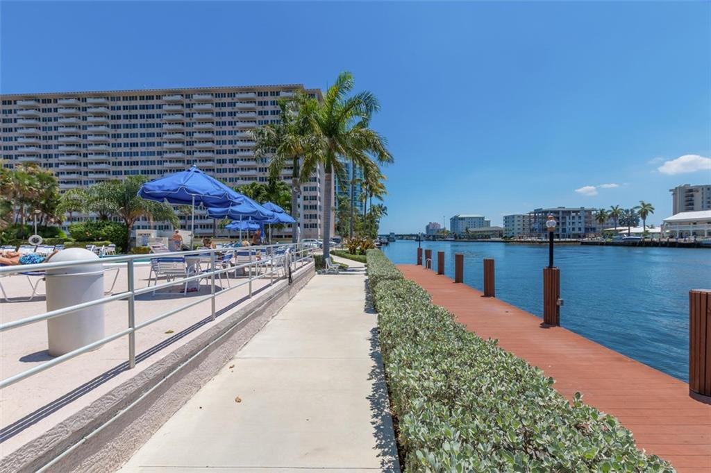 CORAL RIDGE TOWERS NORTH - Residential