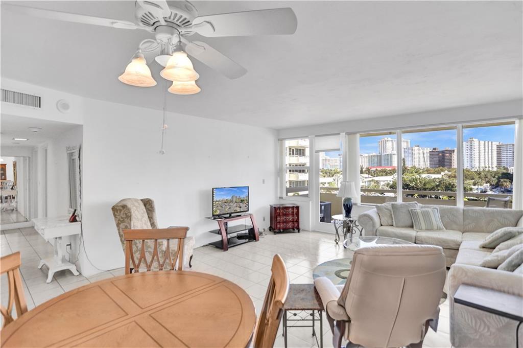 CORAL RIDGE TOWERS NORTH - Residential