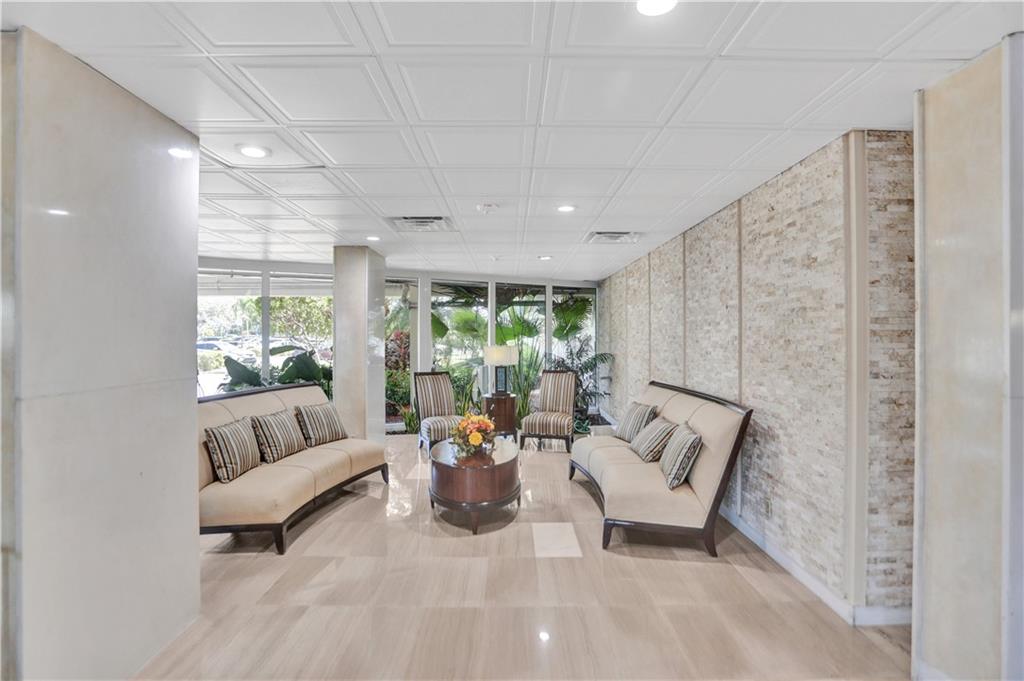 CORAL RIDGE TOWERS NORTH - Residential
