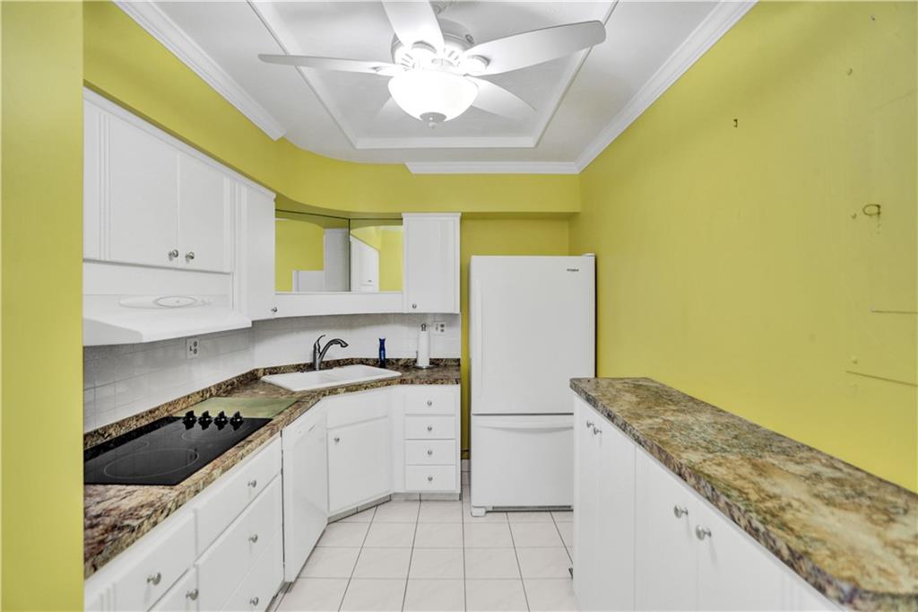 CORAL RIDGE TOWERS NORTH - Residential