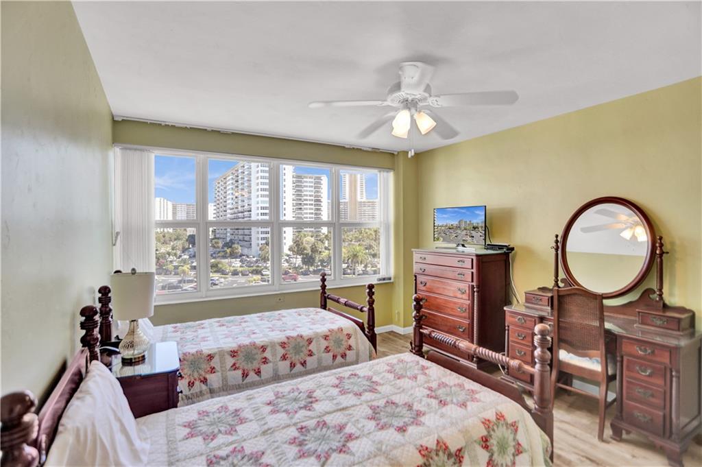 CORAL RIDGE TOWERS NORTH - Residential