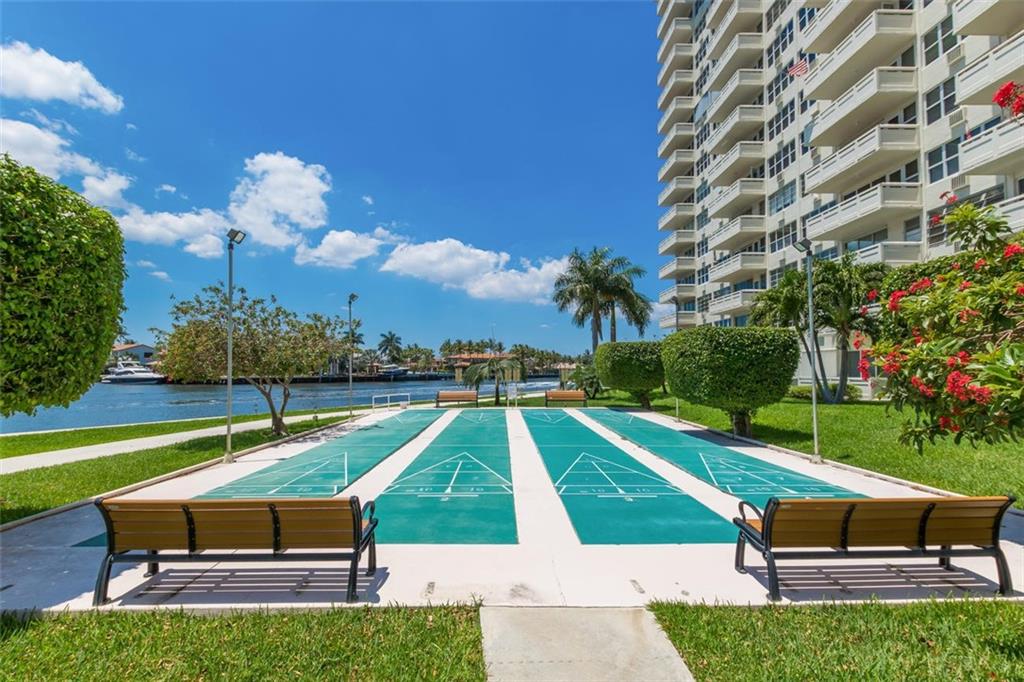 CORAL RIDGE TOWERS NORTH - Residential