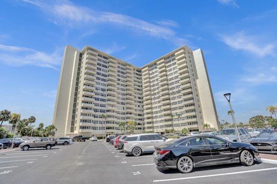 CORAL RIDGE TOWERS NORTH - Residential