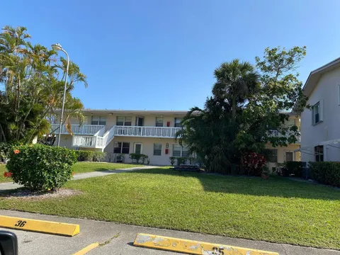 215 Canterbury J, West Palm Beach, FL MLS: R11088220
