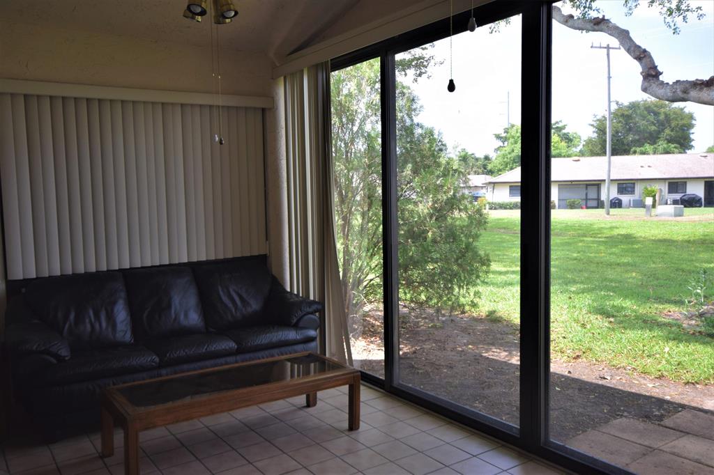 EQUESTRIAN - Residential