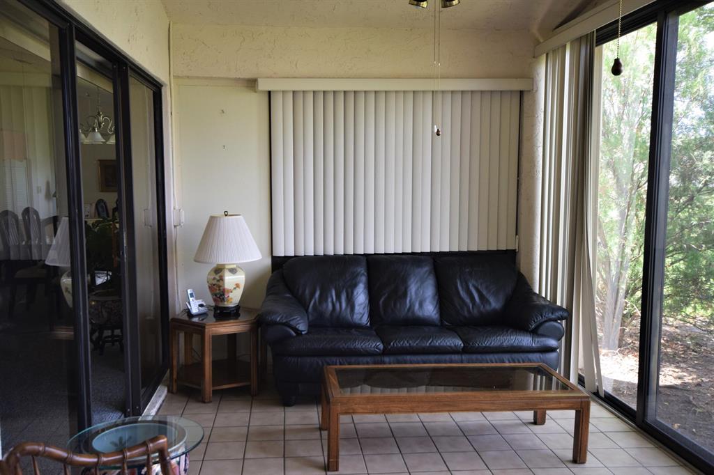 EQUESTRIAN - Residential