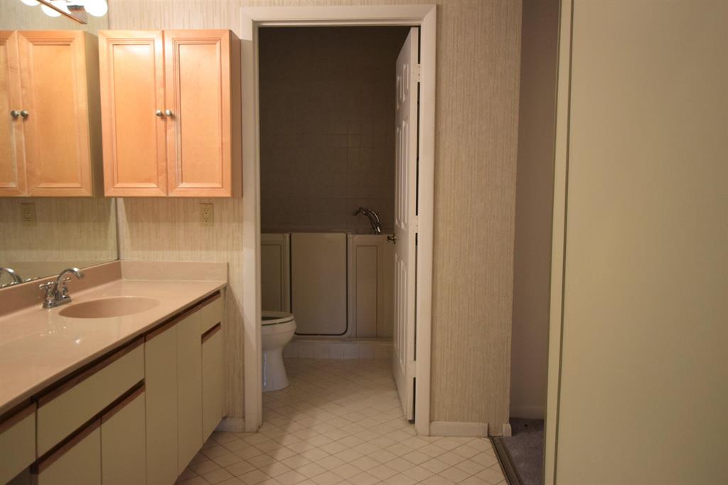 EQUESTRIAN - Residential