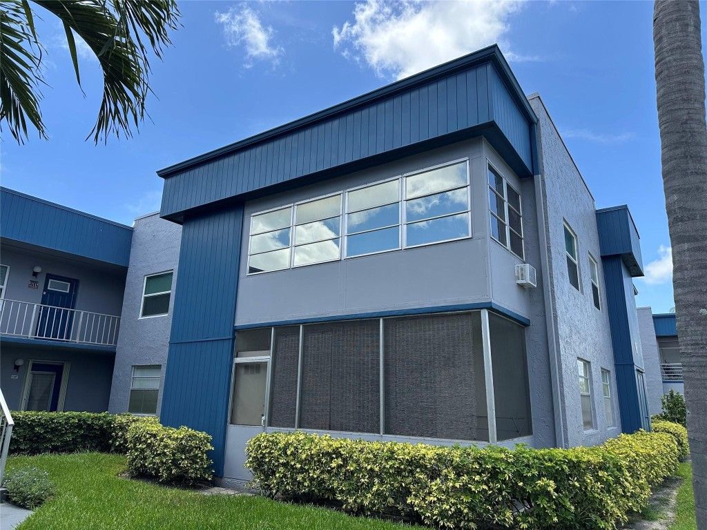 Photo of 710 Flanders O #710, Delray Beach, FL 33484 (MLS # F10509047)