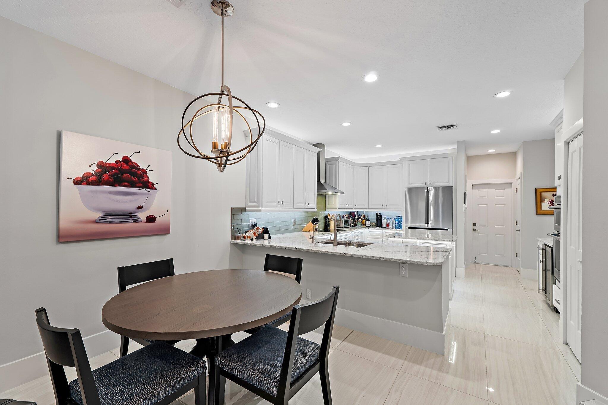 OAK HARBOUR 3 - Residential