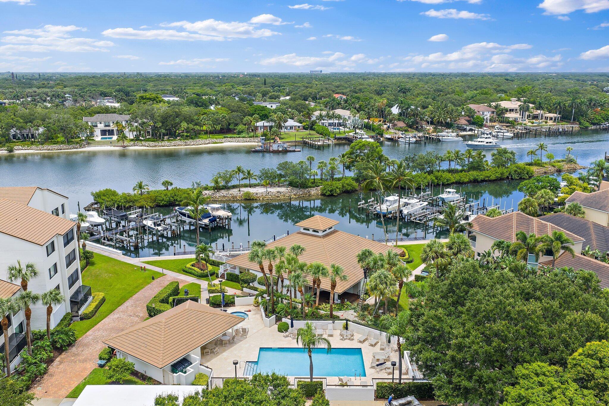 OAK HARBOUR 3 - Residential