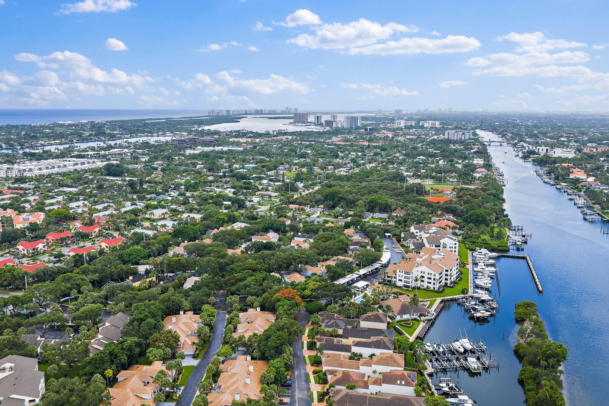 OAK HARBOUR 3 - Residential