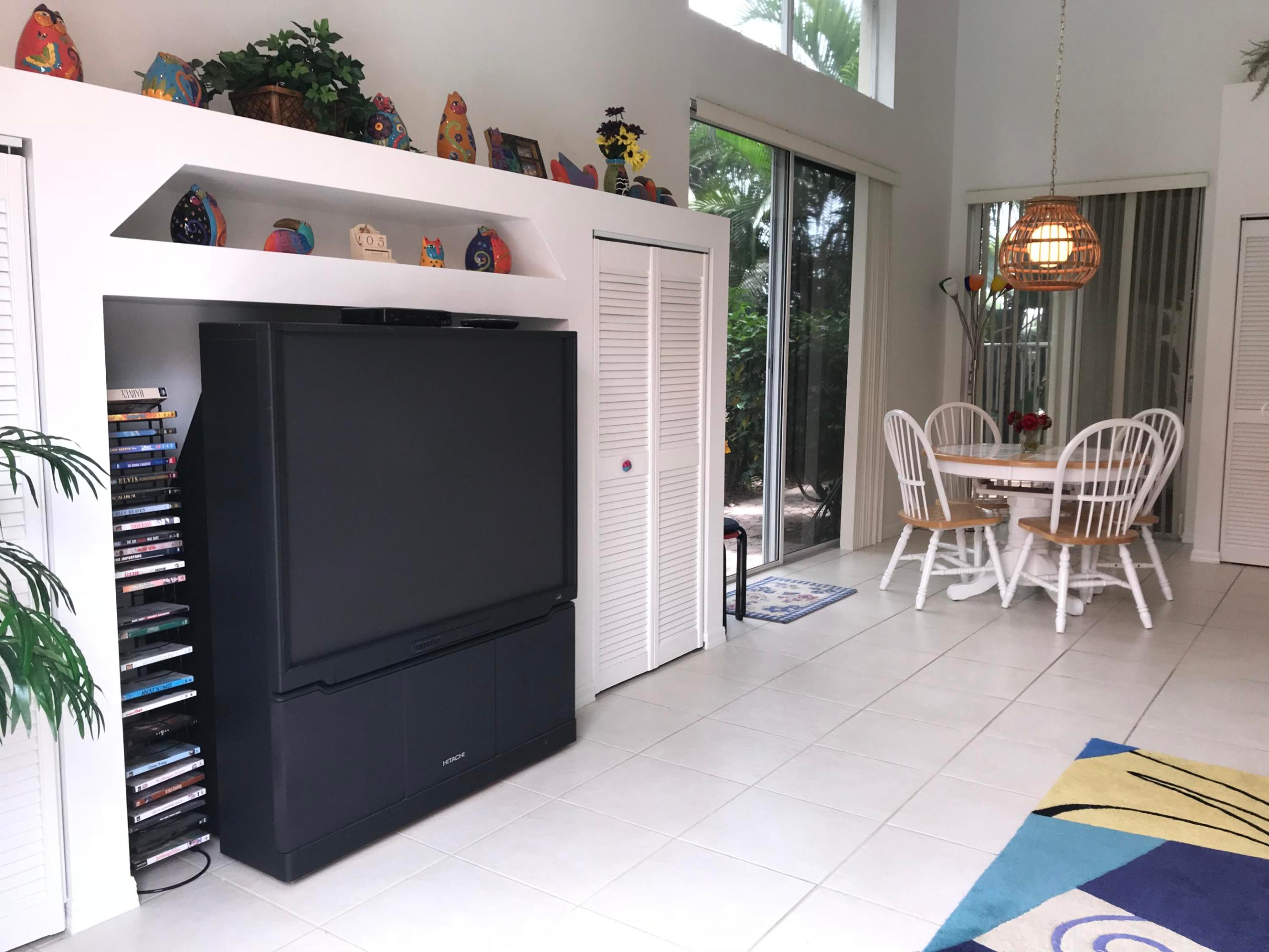 NEWPORT BAY CLUB / HAMPTON CLUB - Residential