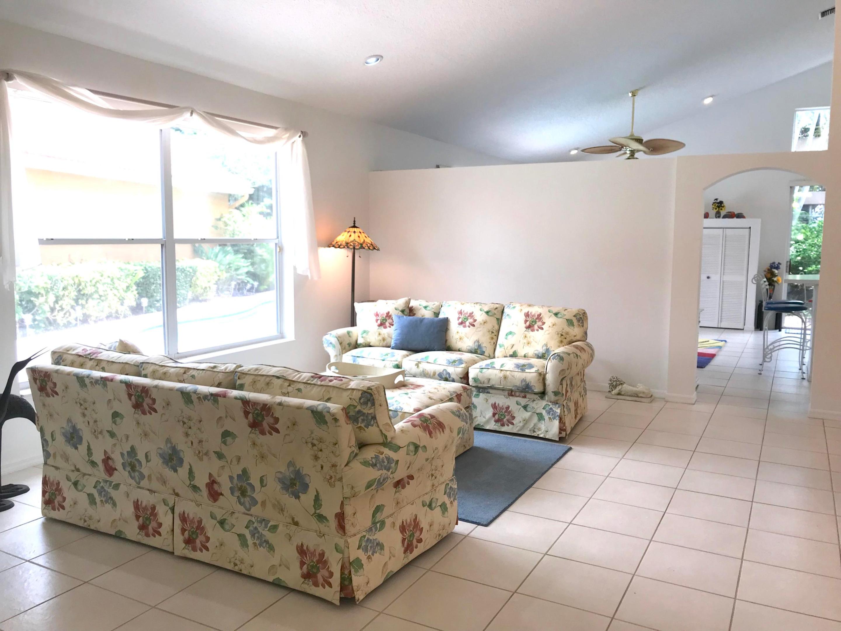 NEWPORT BAY CLUB / HAMPTON CLUB - Residential