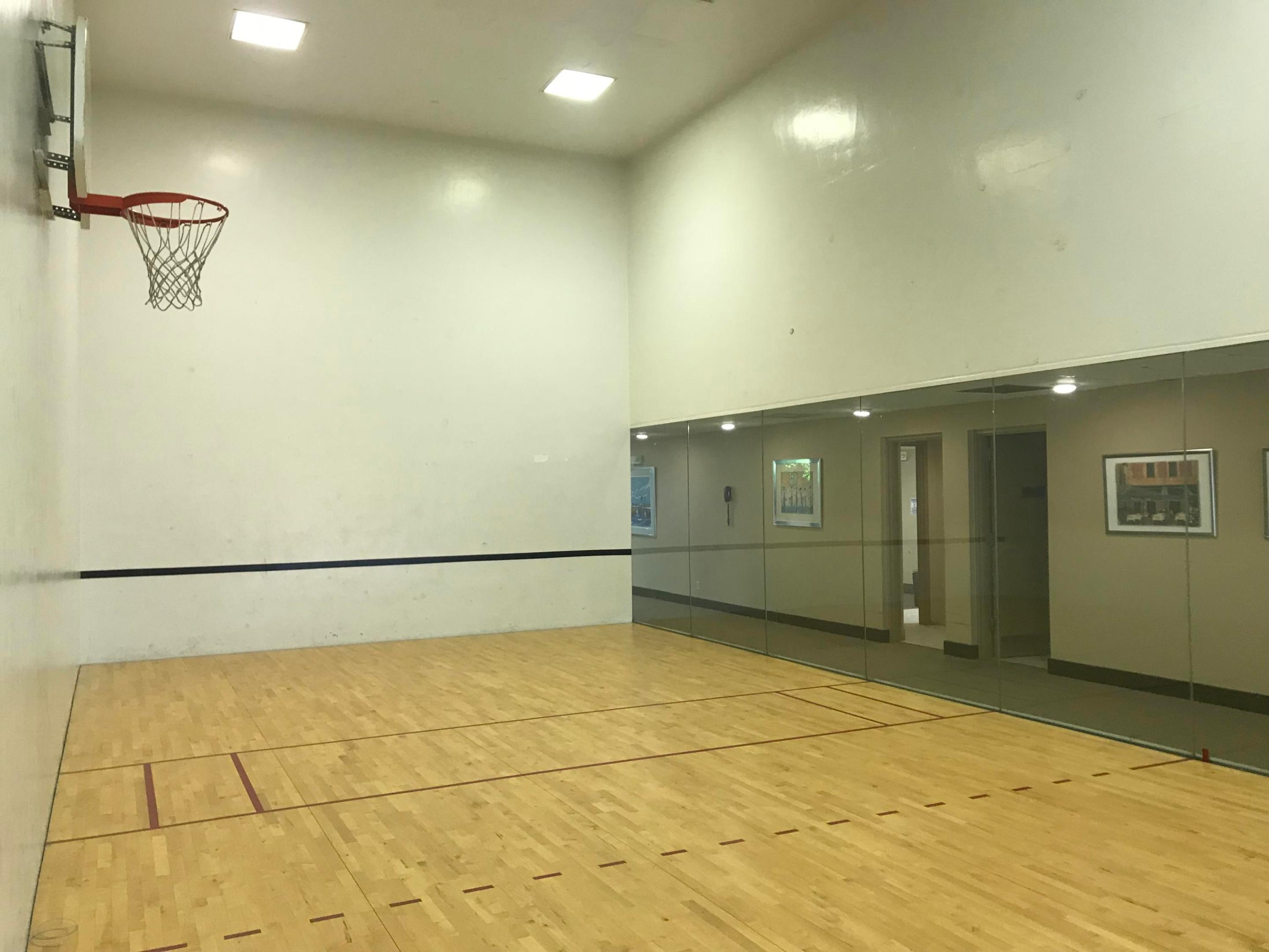 NEWPORT BAY CLUB / HAMPTON CLUB - Residential