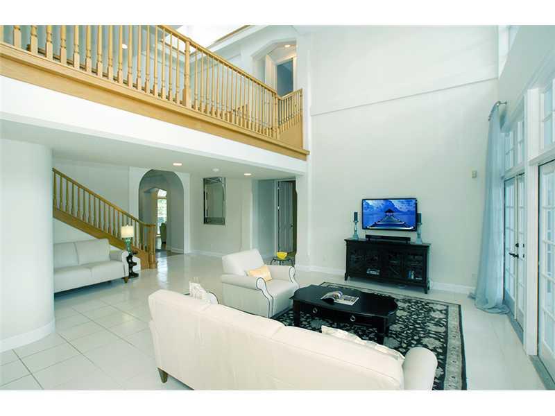 LAS OLAS ISLES - Residential