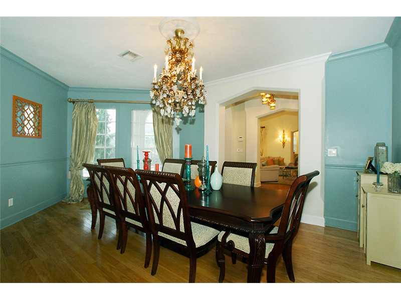 LAS OLAS ISLES - Residential