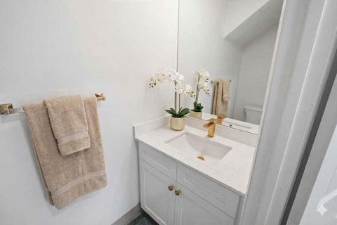 Tiny photo for 124 Chelsea Lane S, Plantation, FL 33324 (MLS # B26004134)