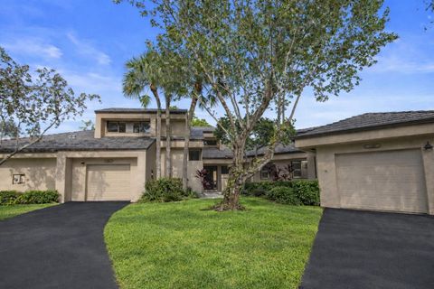 Tiny photo for 124 Chelsea Lane S, Plantation, FL 33324 (MLS # B26004134)