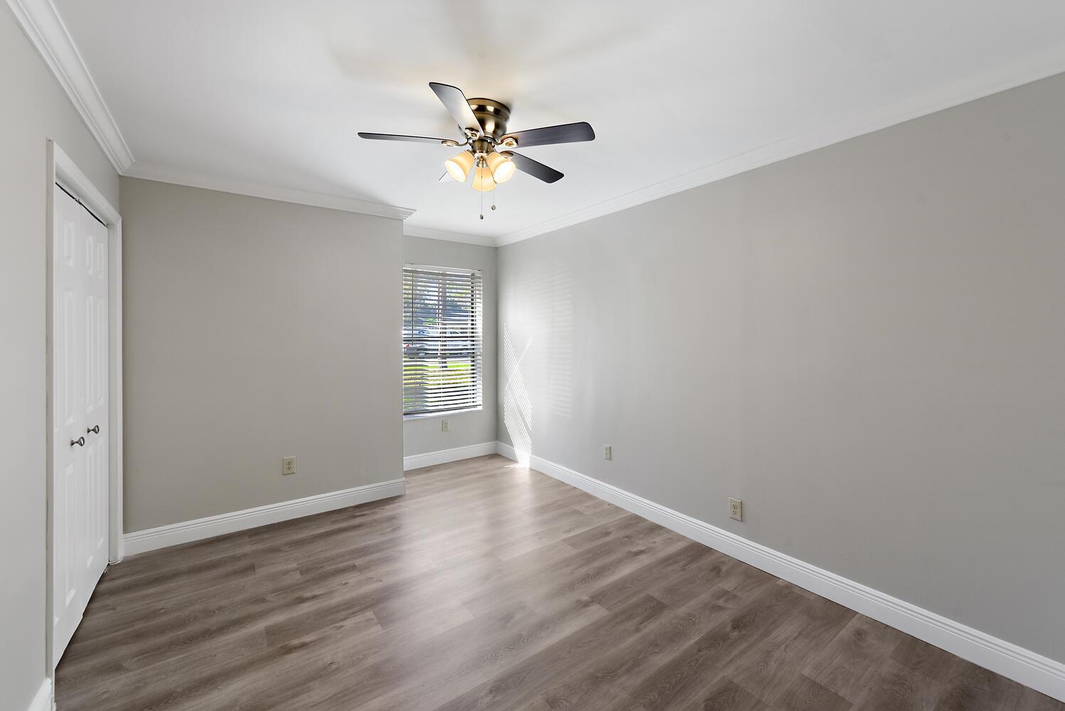 SUGAR POND MANOR OF WELLI - Residential Lease