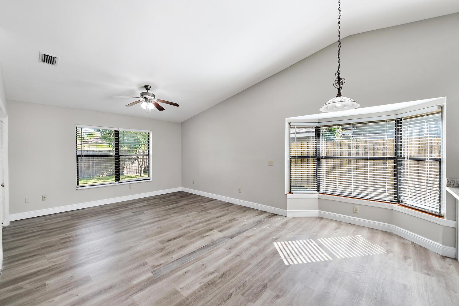 SUGAR POND MANOR OF WELLI - Residential Lease