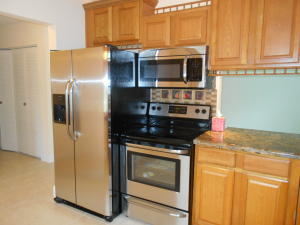 GOLDEN LAKES VILLAGE - Residential